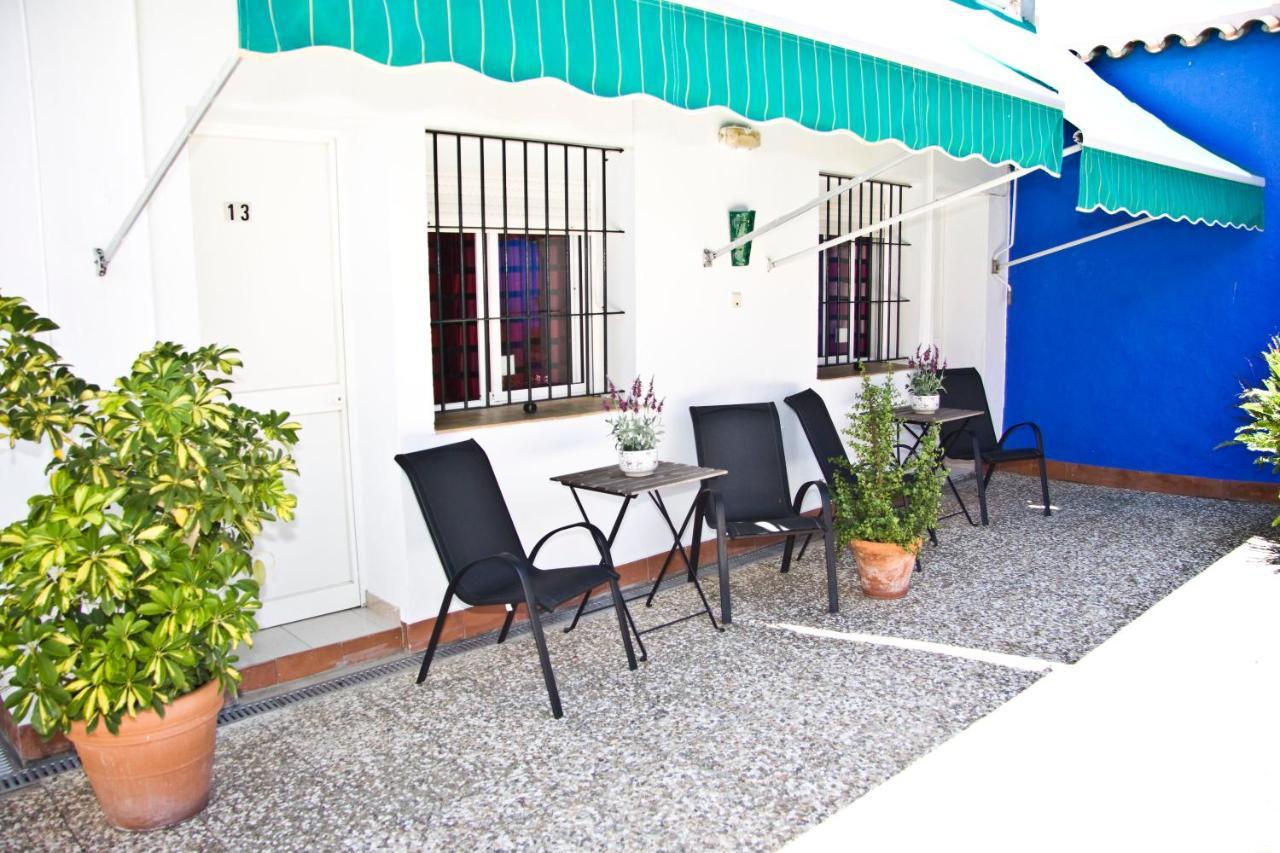 Hostal El Faro Chipiona Exterior photo